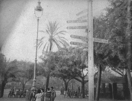 [Street scene in Oran]